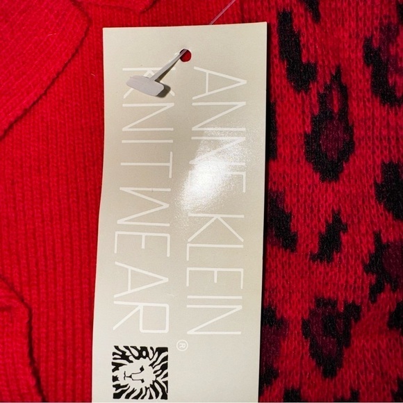 NWT Anne Klein knit wear wool Red Leopard Sweater size medium - Picture 3 of 10
